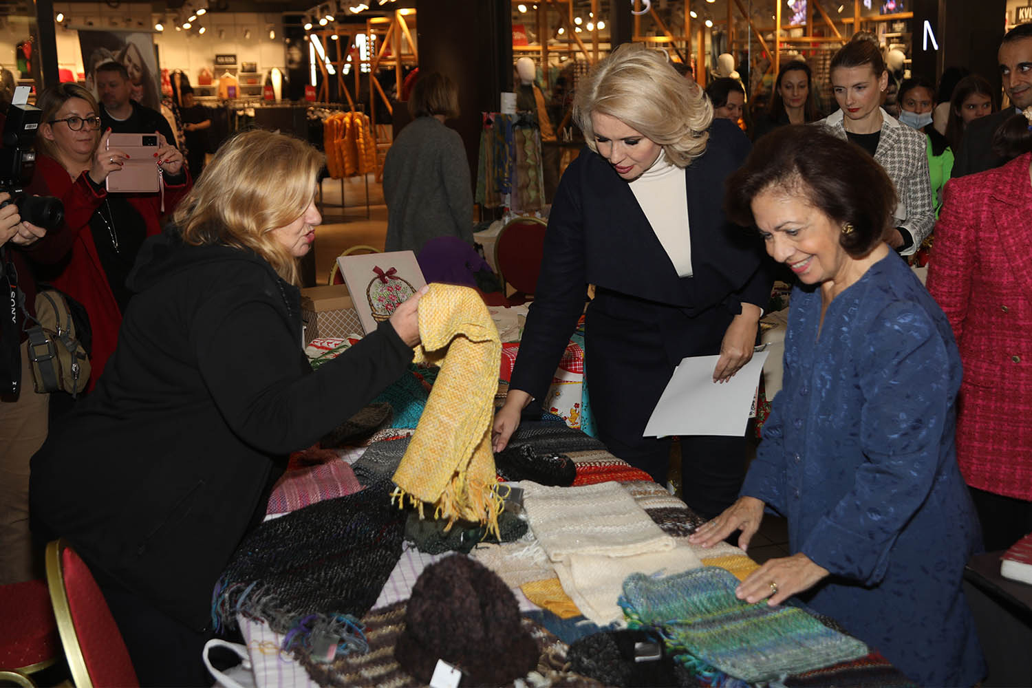 OFFICIAL OPENING OF REFUGEE WOMEN’S HANDICRAFTS CHRISTMAS BAZAAR