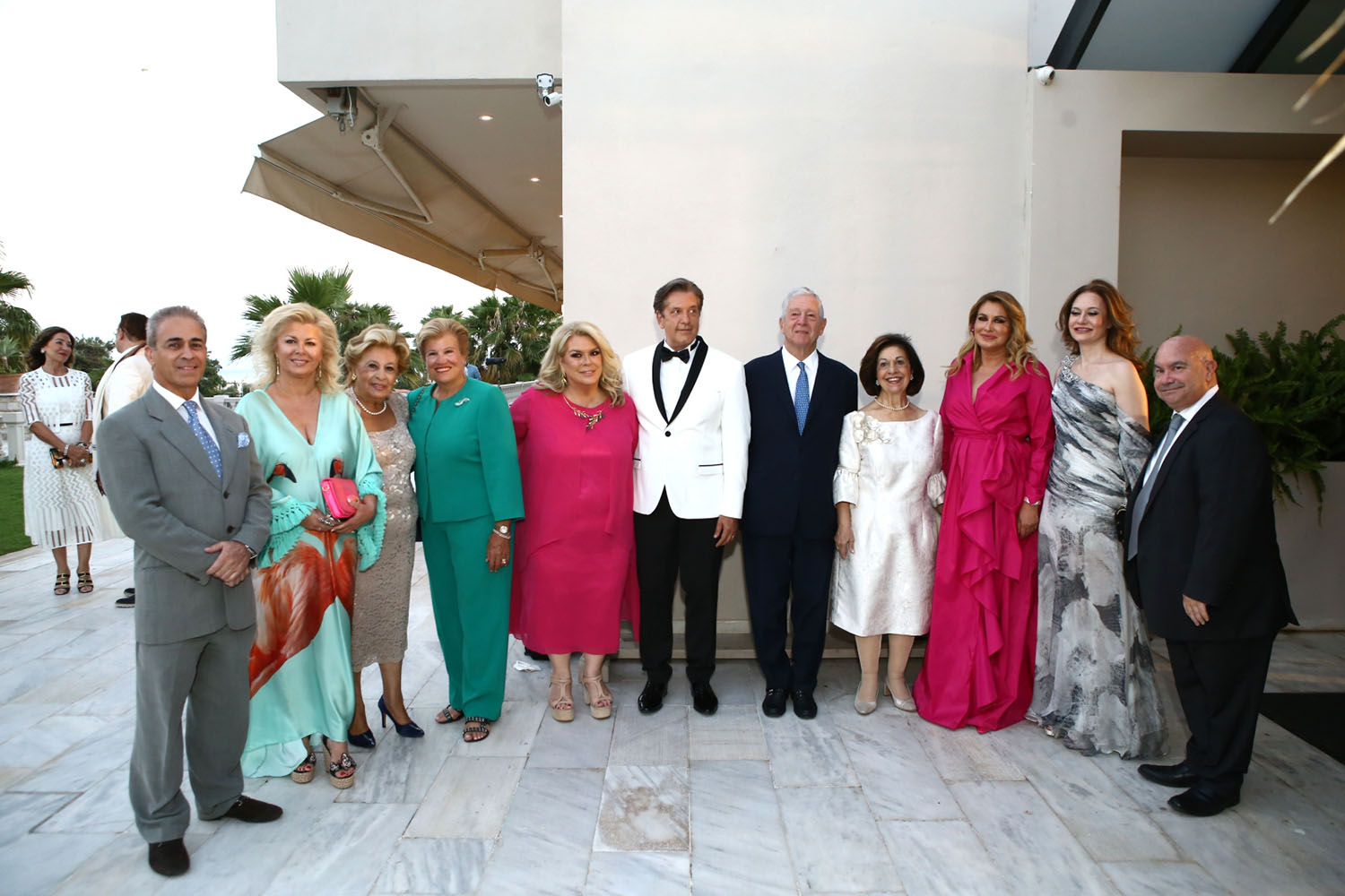 LIFELINE GREECE HELPS GREEK HOSPITAL AND CHILDREN OF UKRAINE