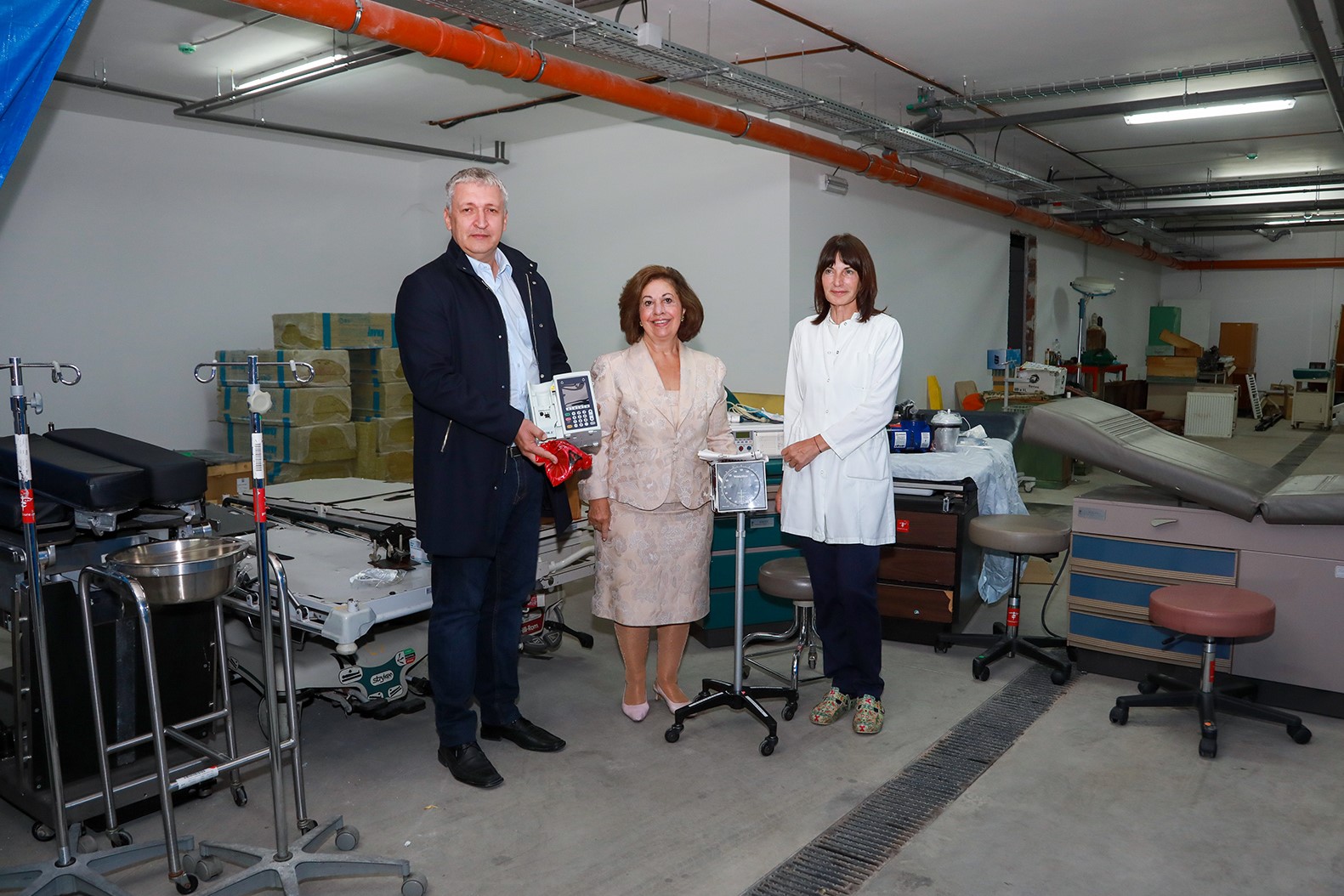 HRH CROWN PRINCESS KATHERINE DELIVERS VALUABLE MEDICAL EQUIPMENT TO ARANDJELOVAC HEALTH CENTER